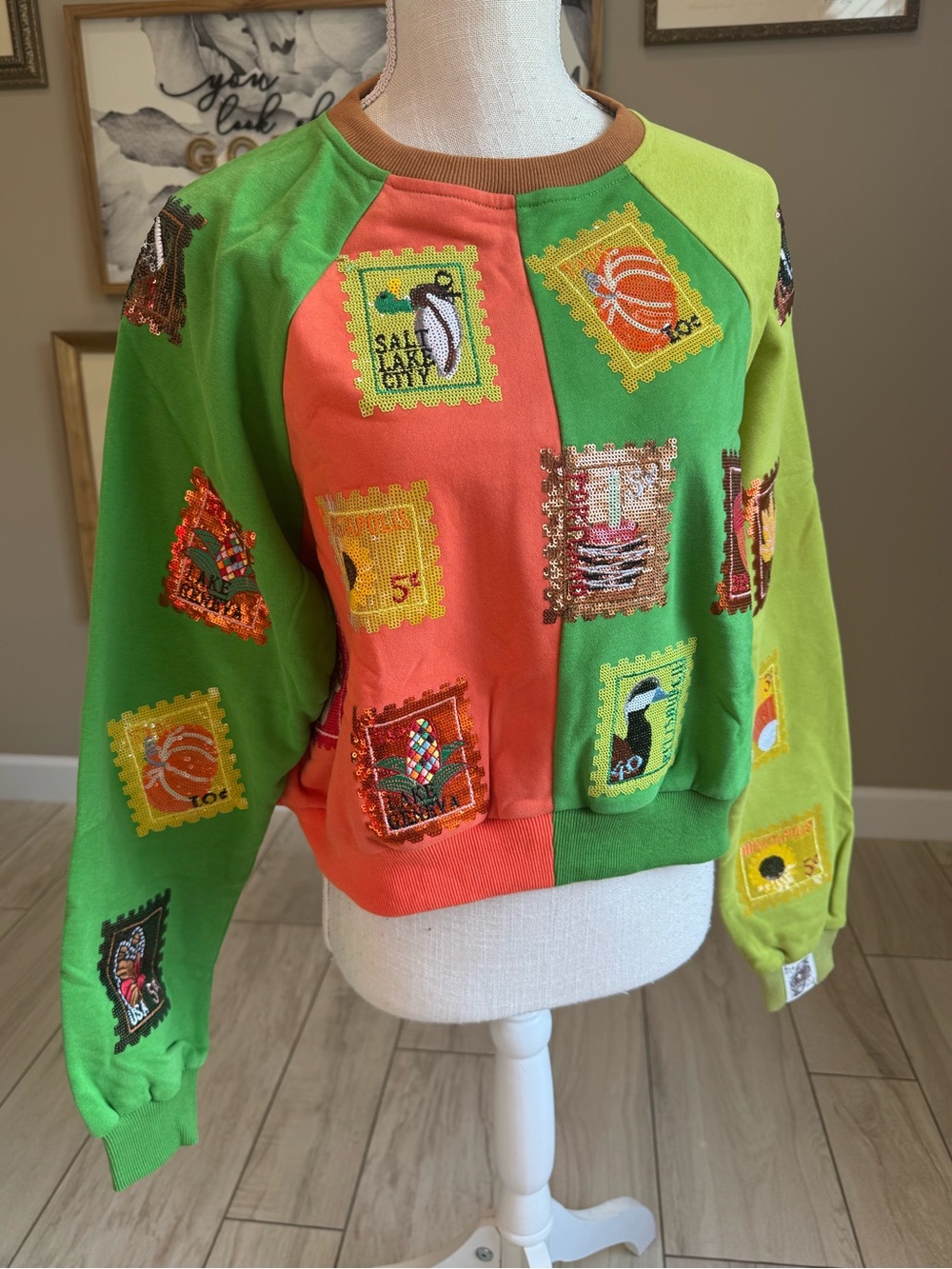 NWOT! QUEEN OF SPARKLES Colorblock Fall Sequin Stamp Sweatshirt - Picture 1 of 12